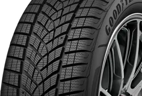 Зимняя шина Goodyear UltraGrip Performance+ 255/35R21 98V SCT Tesla 1