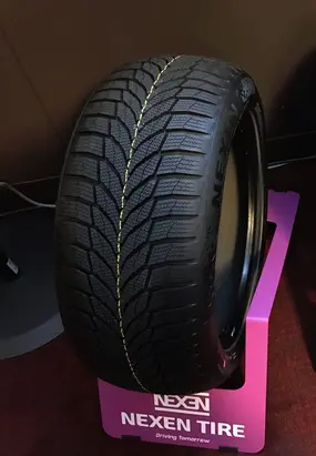 Зимняя шина Nexen WinGuard Sport 2 245/45R18 100V 3