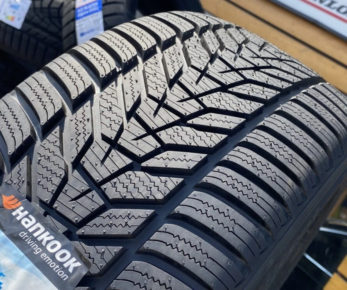Зимняя шина Hankook Winter i*cept evo3 SUV W330A 285/40R20 108V 2