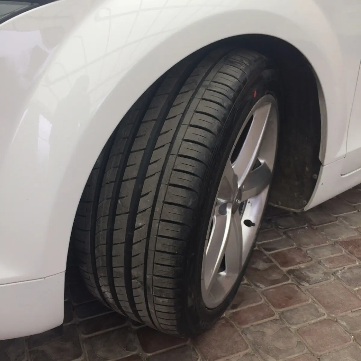 Летняя шина Nexen N'Fera SU1 275/35R19 100Y 3