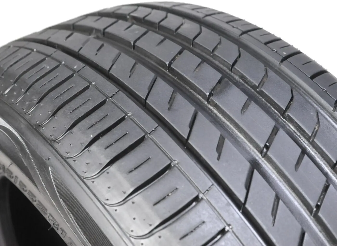 Летняя шина Nexen N'Fera SU1 275/35R19 100Y 2