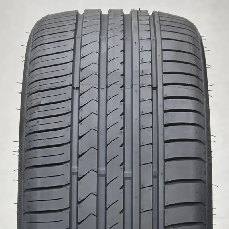 Автомобильные шины Winrun 255/55R19 111W XL R330 3
